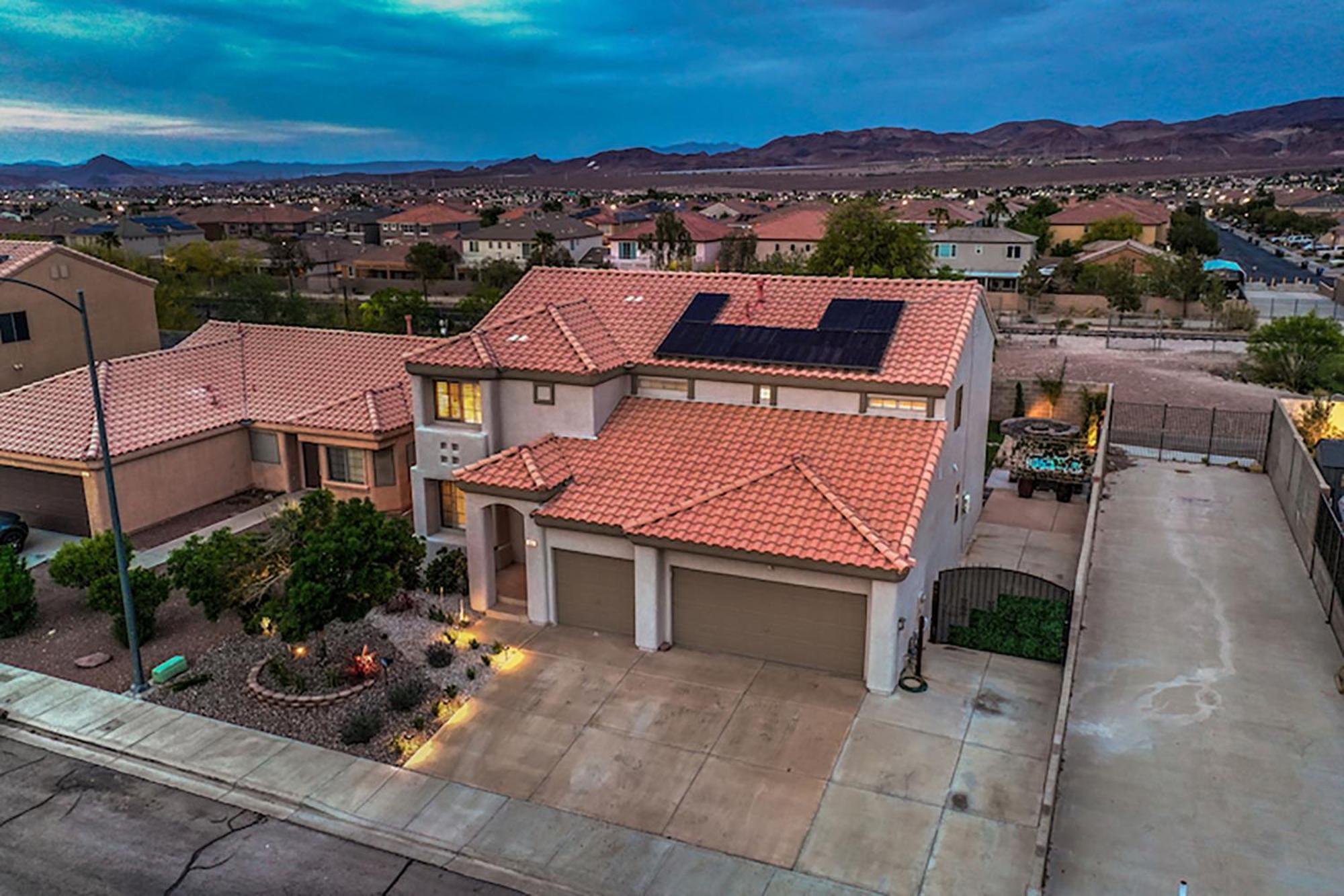 Buddha Gem, Central 6 Bed Room Luxury Home With Pool Hot Tub Game Room And Much More Las Vegas Zewnętrze zdjęcie